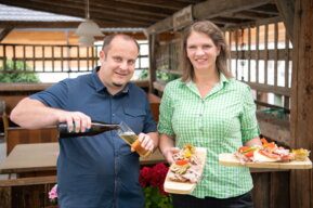 Max und Renate draußen